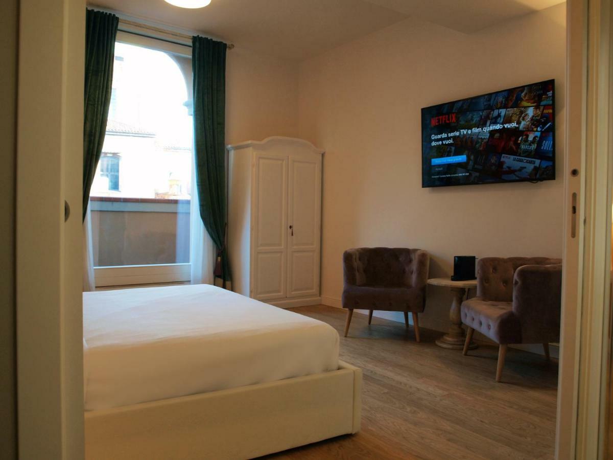 Cosmopolitan Central Rooms Bologna Luaran gambar